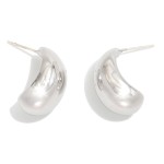 Chunky Metal Tone Half Hoop Earrings 

- 18K Gold Dipped
- Sterling Silver Post 
- Approximately .75" L