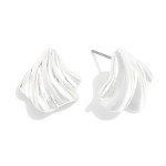 Wholesale fanned Metal Stud Earrings L