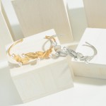 Wholesale squeeze Bangle Bracelet Pearl Leaf Details Diameter