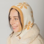 Do Everything In Love Flower Knit Hood 

- One Size Fits Most 
- 100% Acrylic 