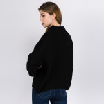 Wholesale solid color chunky knit turtleneck sweater One fits most Acrylic