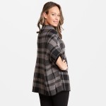 Wholesale thick Plaid Knit Short Sleeve Poncho Cowl Neck Front Pockets Two Funct