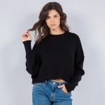 Soft Knit Exposed Seam Sweater (6 Pack) 

- Side Slits Included  
- 50% Viscose / 28% Polyester/ 22% Nylon 
