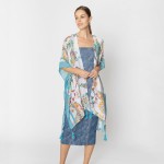 Do Everything In Love Paisley Flower Print Kimono With Tassel Details 

- One Size Fits Most (0-14)
- 100% Polyester 