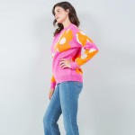 Wholesale soft Knit Large Outlined Retro Flower Sweater Pack Crew Neckline Cuffe