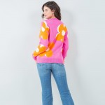 Wholesale soft Knit Large Outlined Retro Flower Sweater Pack Crew Neckline Cuffe