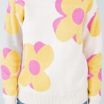 Wholesale soft Knit Large Outlined Retro Flower Sweater Pack Crew Neckline Cuffe
