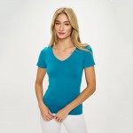 Wholesale women s Seamless Reversible V Neck Short Sleeve Top Fitted Silhouette