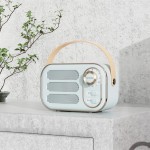 Wholesale portable Speaker Carry Handle AUX Cord USB Cable Included T L
