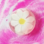 Wholesale do Everything Love Wallflower Bath Bomb Reduce Fine Lines Breakouts Wa