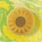 Wholesale do Everything Love Solar Soak Bath Bomb Bask Golden Glow Solar Soak Ba