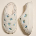 Wholesale fleece Lined Floral Slippers Embroidered Detail Packs Non slip Cushion