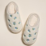 Wholesale fleece Lined Floral Slippers Embroidered Detail Packs Non slip Cushion