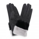 Two Tone Faux Fur Gloves 

- Touch Screen Compatible
- One Size Fits Most
- 100% Polyester