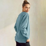 Wholesale women s Cozy Fleece Oversized Sweatshirt Soft fleece fabric Dropped sh
