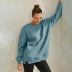 Wholesale women s Cozy Fleece Oversized Sweatshirt Soft fleece fabric Dropped sh