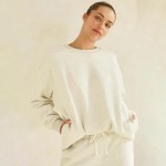 Wholesale women s Cozy Fleece Oversized Sweatshirt Soft fleece fabric Dropped sh