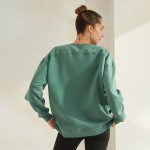 Wholesale women s Cozy Fleece Oversized Sweatshirt Soft fleece fabric Dropped sh