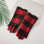 Wholesale fuzzy Knit Plaid Gloves One Fits Most Polyester