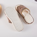 Wholesale leopard Cross Stich Slides Slippers Faux Fur Lining Pack Polyester Rub