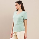 Wholesale v Neck T Shirt Pack Relaxed Straight Silhouette Cotton