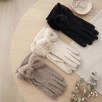 Wholesale soft Knit Gloves Faux Fur Bow Touchscreen Compatible One Fits Most Pol