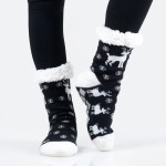 Wholesale women s Assorted Christmas Print Sherpa Socks Pack o Unique pattern de