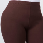 Women's Plus Size 1" Waistband Solid Peach Skin Leggings.

- 1" Elastic Waistband
- Full-Length
- Inseam approximately 28" 
- One size fits most plus 16-20
- 92% Polyester / 8% Spandex