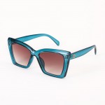 Wholesale cateye Sunglasses Gold Detail Assorted Colors UVA UVB Protection Anti
