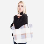 Wholesale faux Fur Plaid Print Tote Bag Faux Leather Handles Zipper Closure Open