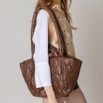 Wholesale puffy Quilt Tote Bag Handles Drop Straps Magnetic Closure One Inner Po