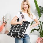 Wholesale woven Cotton Checkered Tote Bag Top Fringe Detail Coordinating Strap Z