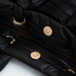 Wholesale puffer Tote Bag Knotted Handles Magnetic Closure Outer Pockets Lined B