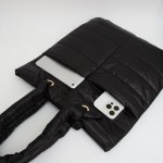 Wholesale puffer Tote Bag Knotted Handles Magnetic Closure Outer Pockets Lined B
