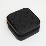 Wholesale vegan Leather Travel Jewelry Box Diamond Stitch Detail Full Zipper Clo