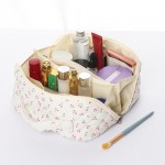 Wholesale quilted Print Makeup Bag Full Zip Closure Internal Pockets Zip Brush P