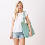 Wholesale round Bottom Woven Straw Tote Bag Snap Closure Lined Body Open Pocket