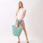 Wholesale round Bottom Woven Straw Tote Bag Snap Closure Lined Body Open Pocket