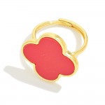 Simple Gold Dipped Ring With Clover Detail 

- Size 7
- Clover .75" D