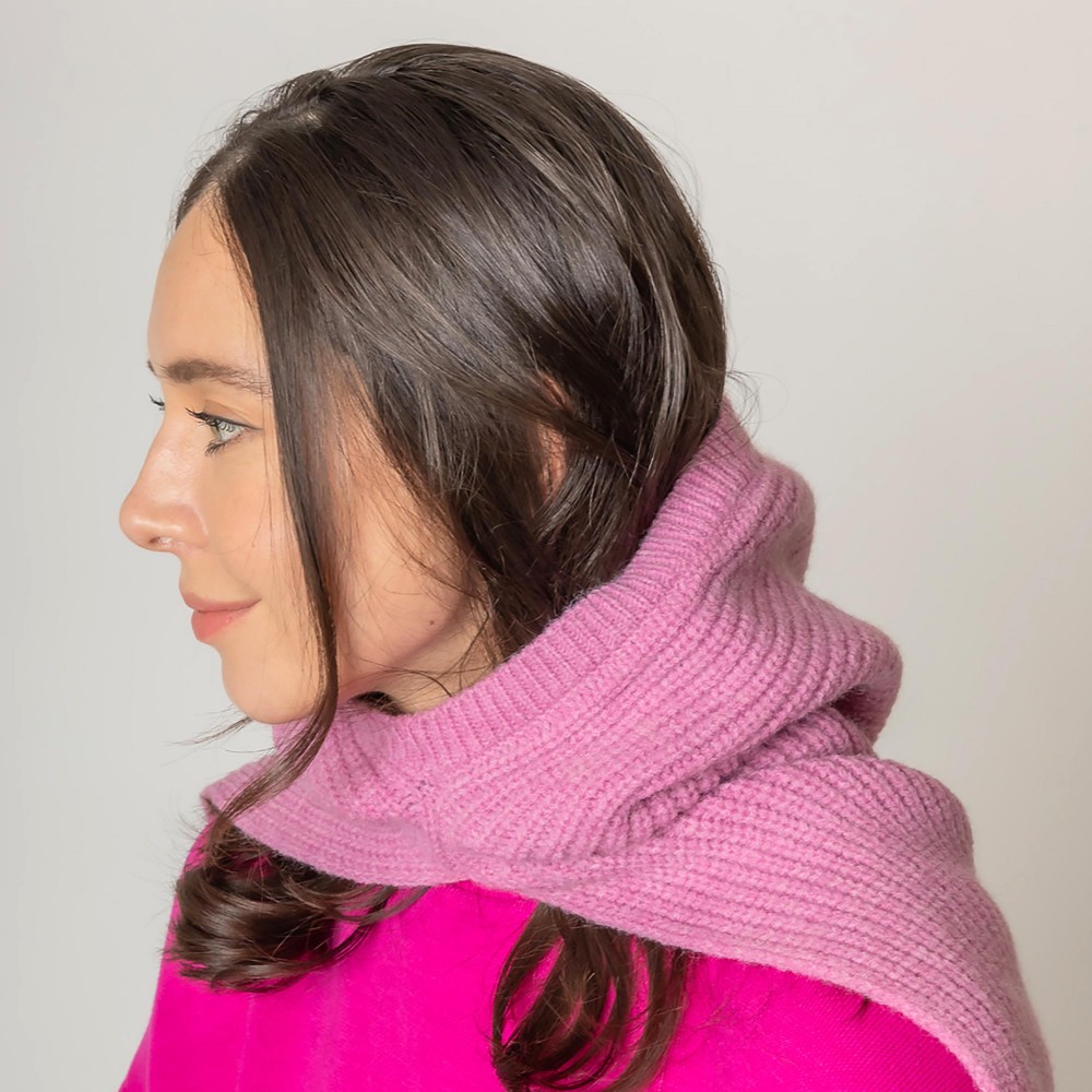 Soft Knit Removable Hood - One Size Fits Most - 100% Acrylique view 4