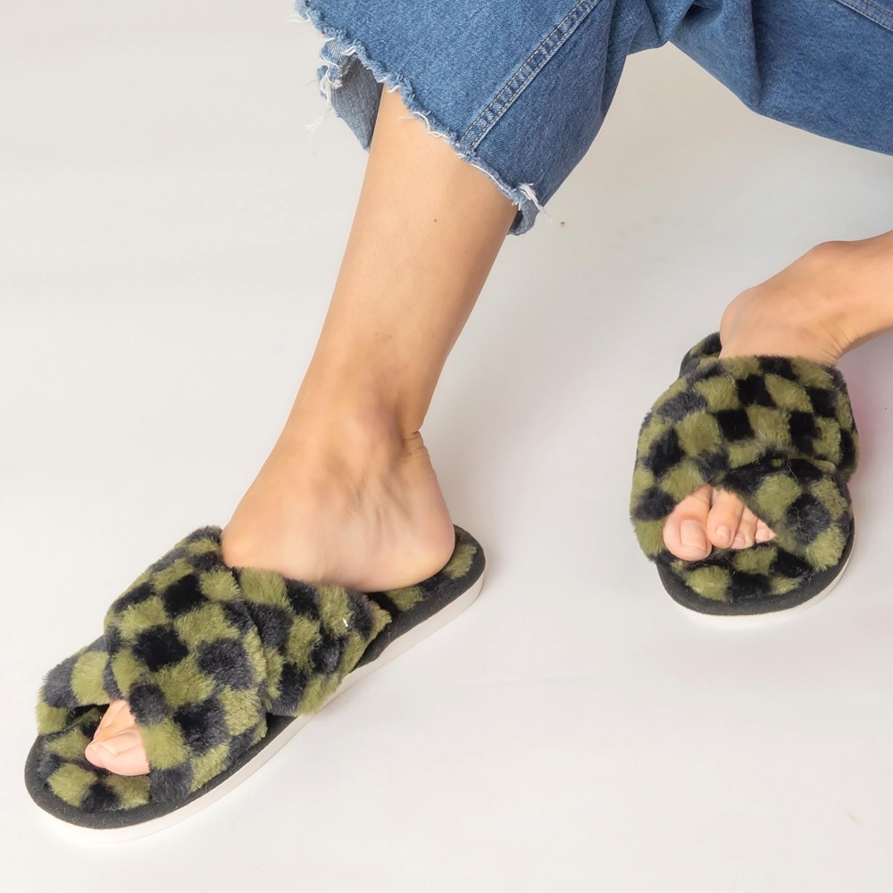 Checkered Criss Cross Slide On Slippers. - Rubber Sole - S: 6-7 / M: 8-9 / L: 10-11 view 4
