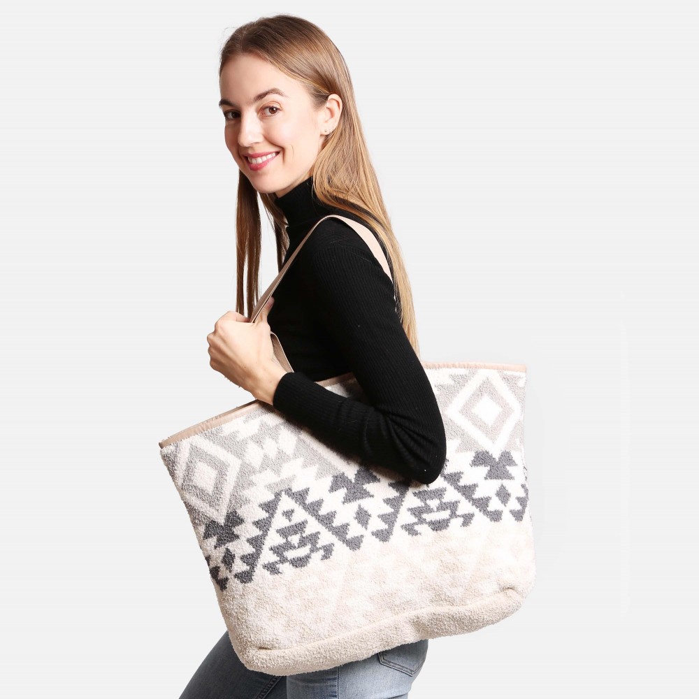 ComfyLuxe Boho Tribal Knit Tote Bag - Lined - Magnetic Closure - Two Internal Pockets - Approximately 20" H x 40" W - Handle Approximately 10" Drop - 100% Poly Microfiber view 4